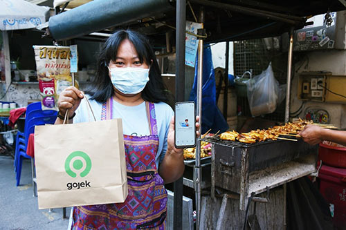 3 ร้านสตรีทฟู้ด ยอดขายปัง ขยายฐานลูกค้าผ่านแอป Gojek